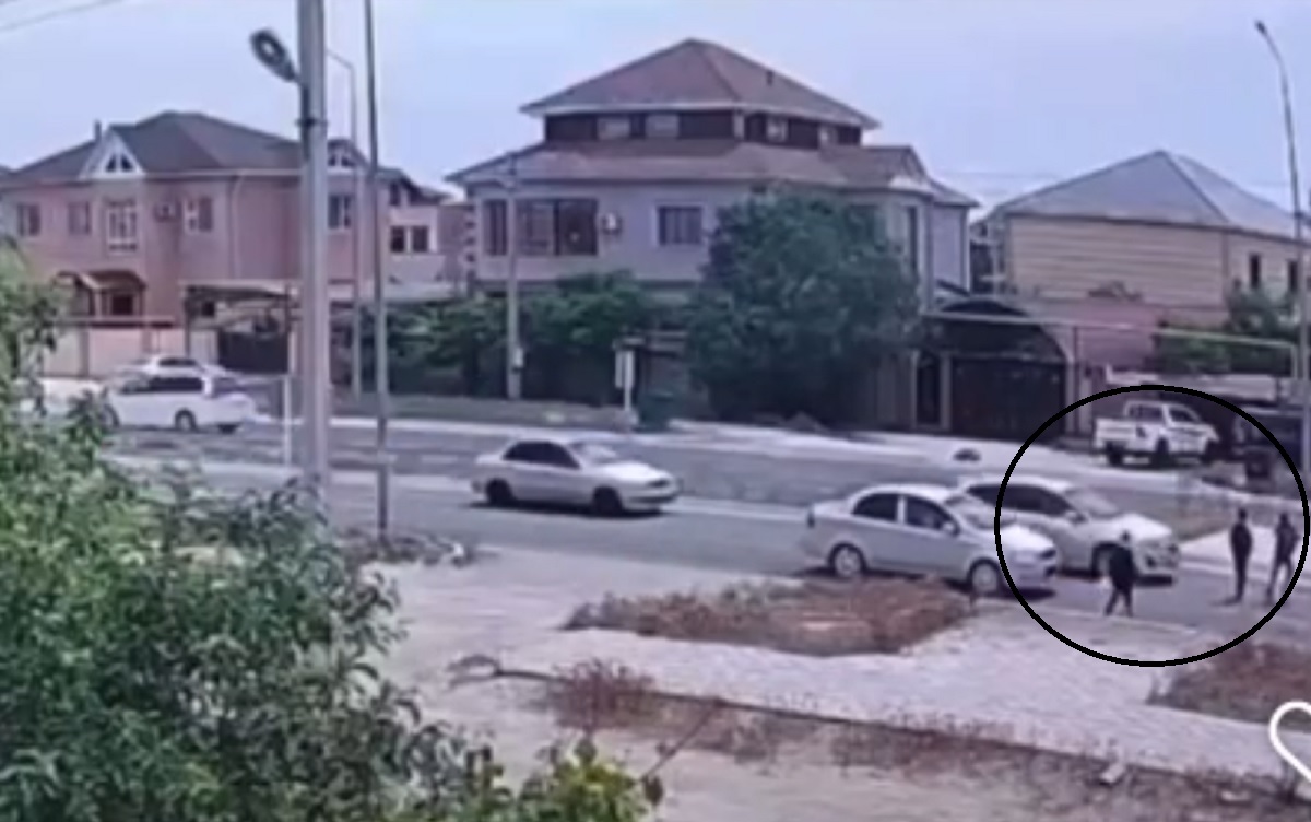 Двое детей в реанимации после ДТП на пешеходке в Актау